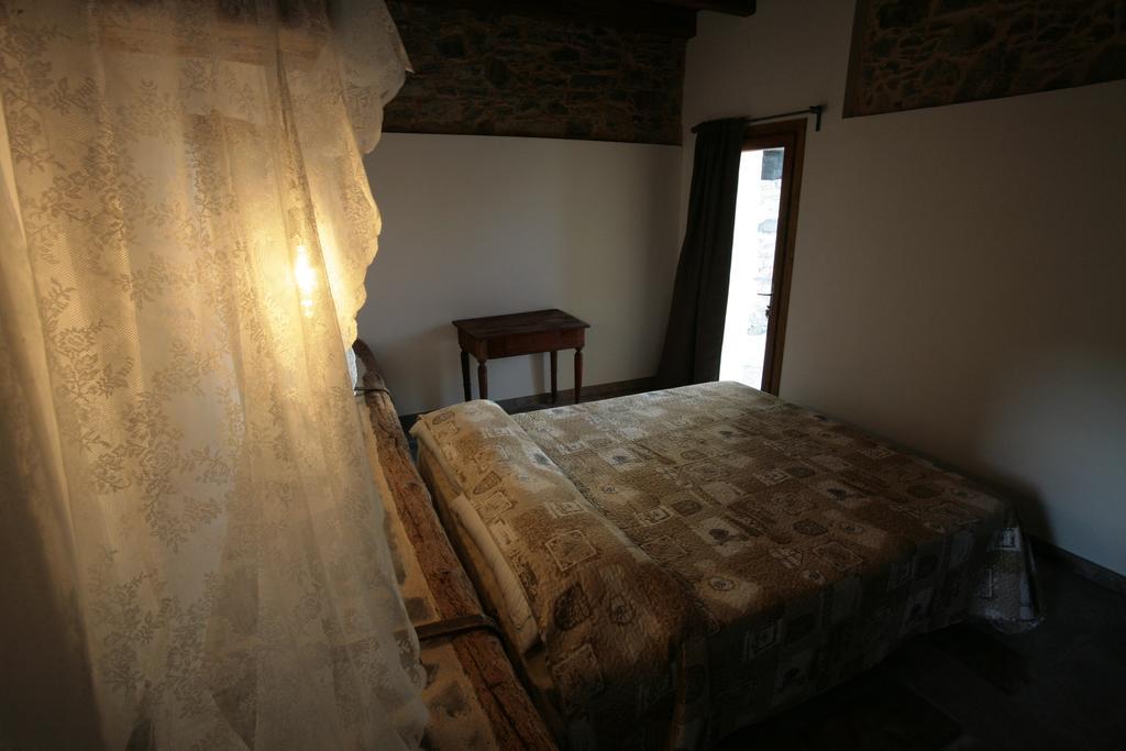 Pensjonat Agriturismo Giumin Rocchetta di Vara Zewnętrze zdjęcie